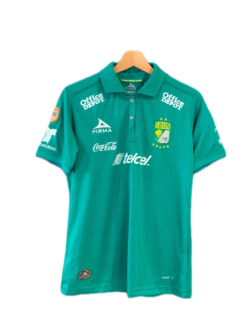 Pirma León FC 2014 Home Jersey (Clean Player Version)
Size L